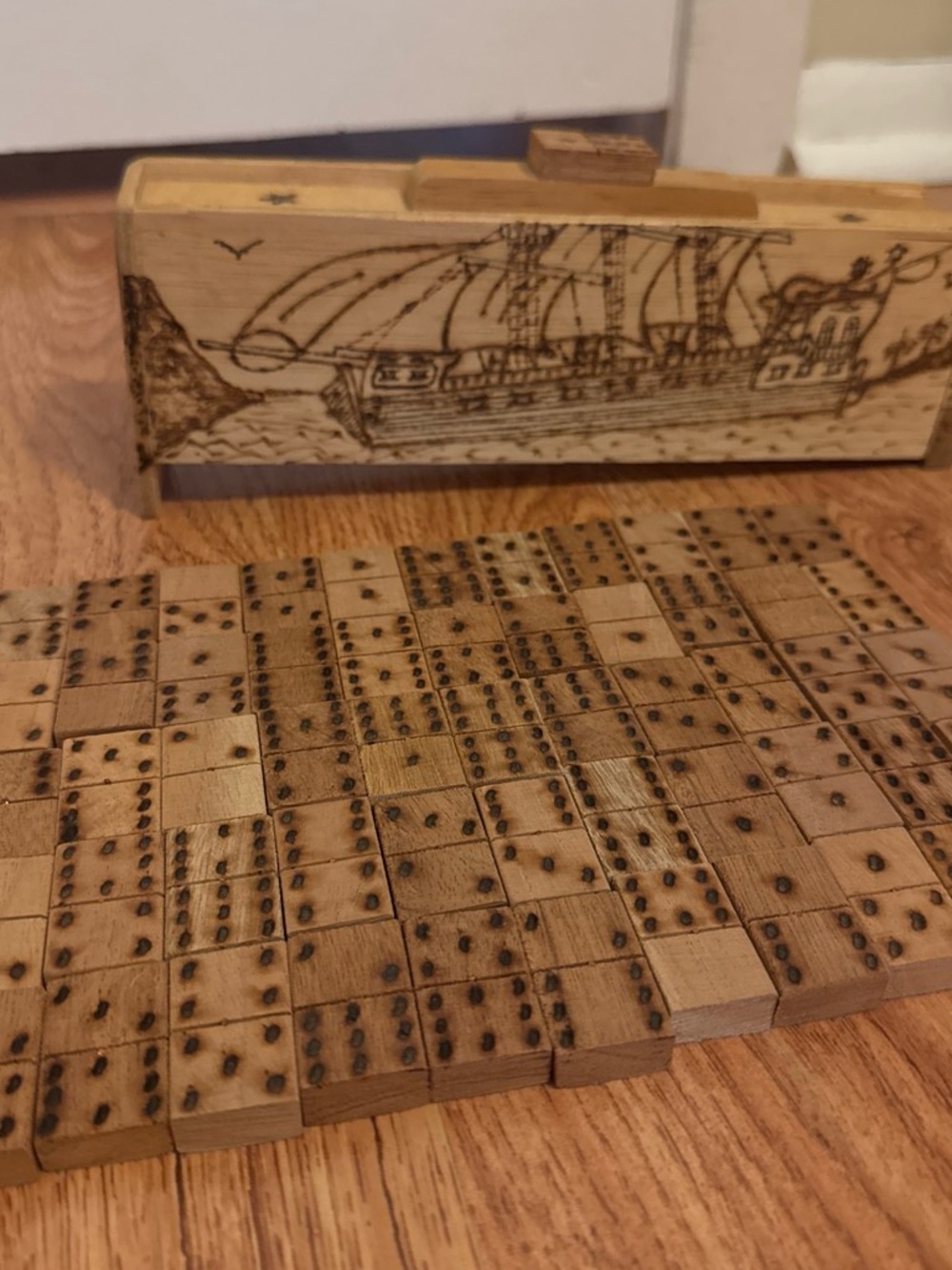 Cuba La Habana Wooden Double 9 Domino Set 55 Tiles Pyrography Wood Box
